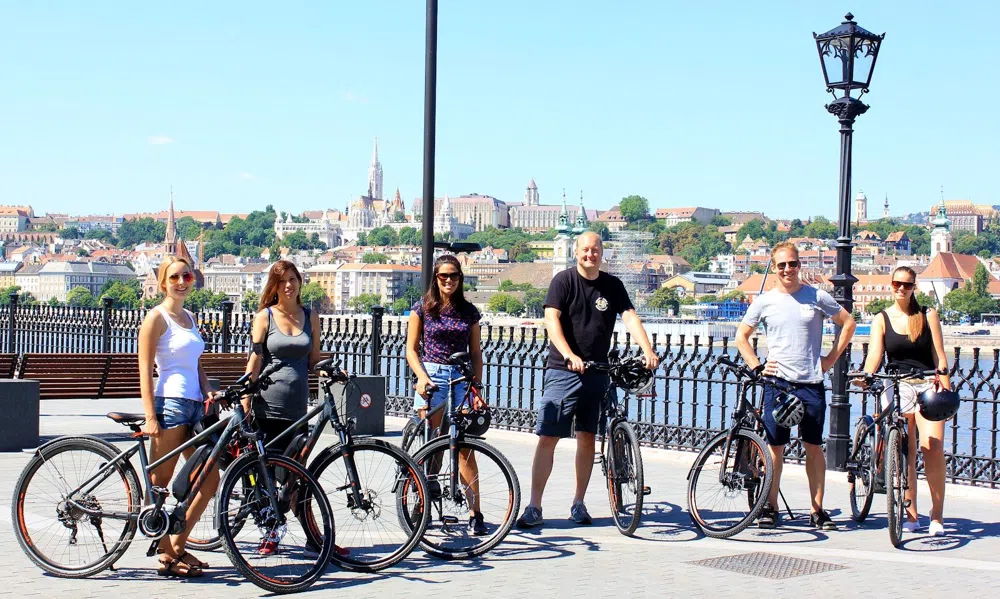 Cycling Budapest from the Danube Quays to the Buda Hills