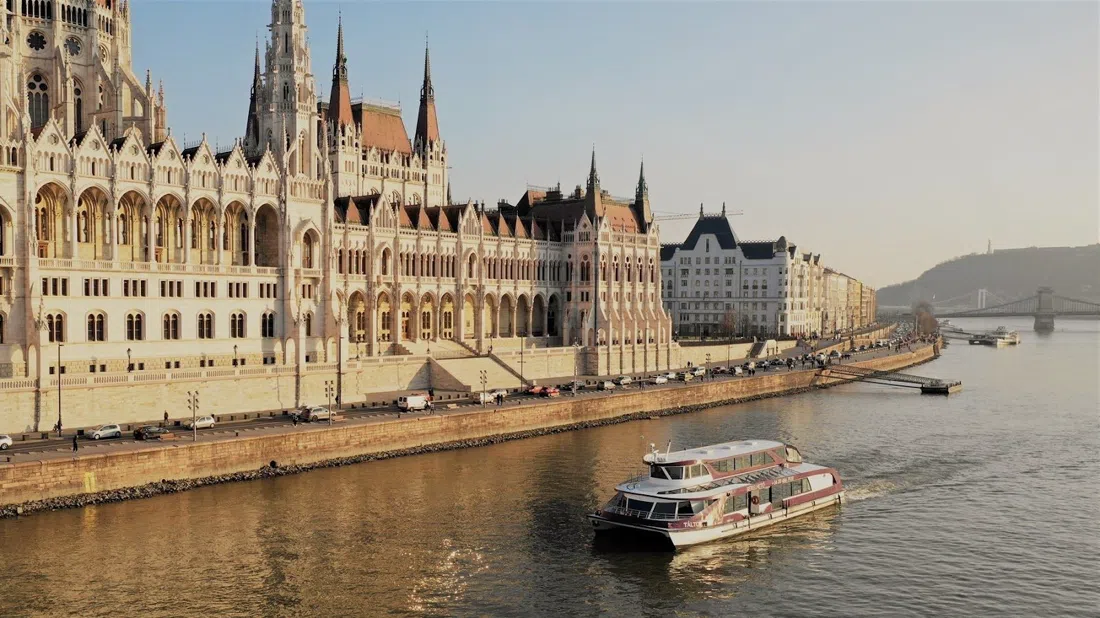 Silverline Cruises, Budapest