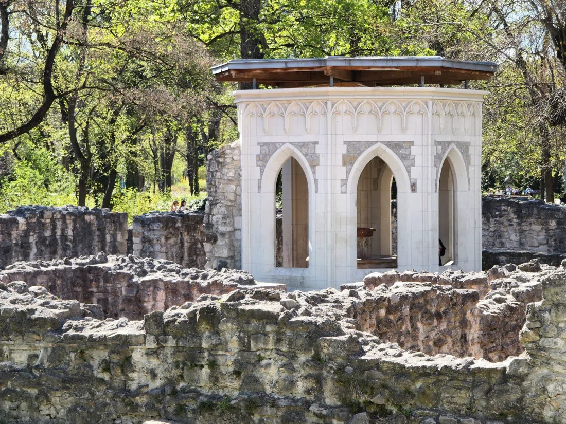 Dominican Convent Ruins (Domonkos kolostor romjai), Budapest