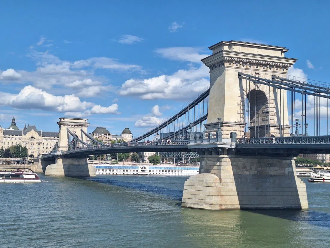 Széchenyi Chain Bridge (Széchenyi Lánchíd), Budapest