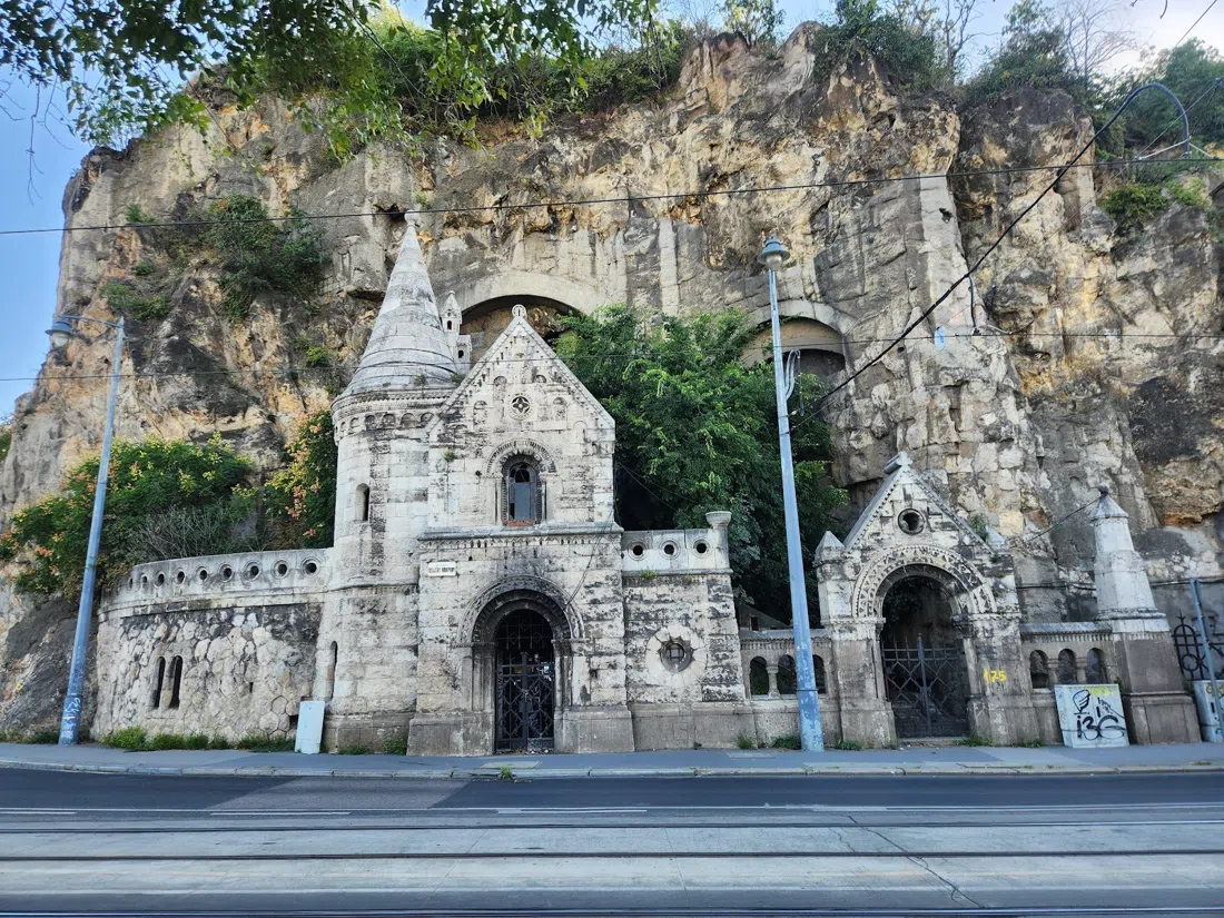 Chiesa nella Grotta del Monte Gellért (Sziklatemplom), Budapest