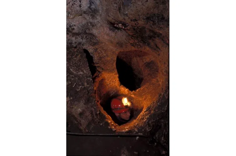 Solymári-ördöglyuk (Grotta della Bocca del Diavolo di Solymár), Budapest